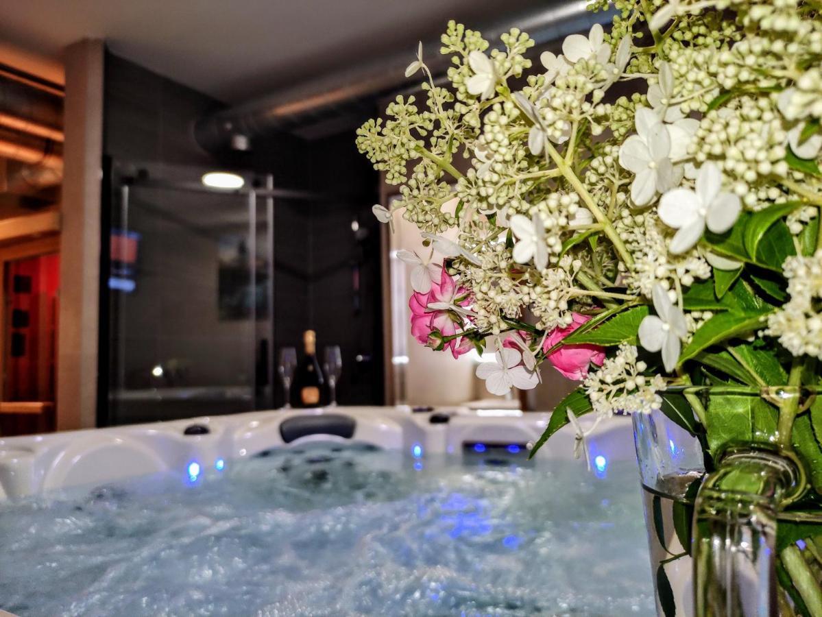 Grand Spa Harrachov - Wellness Luxusni Apartman S Velkou Virivkou, Saunou, Kuchyni A Venkovnim Posezenim V Centru Harrachova 외부 사진