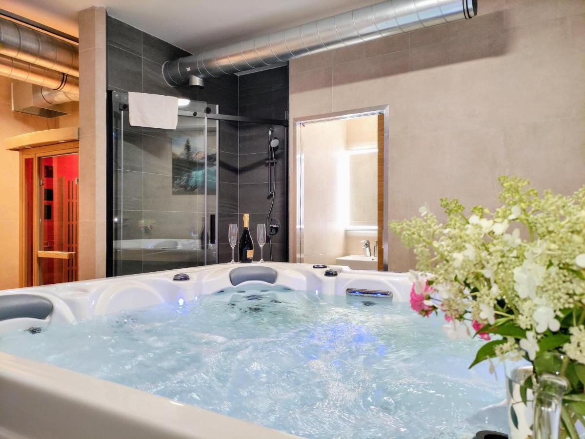 Grand Spa Harrachov - Wellness Luxusni Apartman S Velkou Virivkou, Saunou, Kuchyni A Venkovnim Posezenim V Centru Harrachova 외부 사진