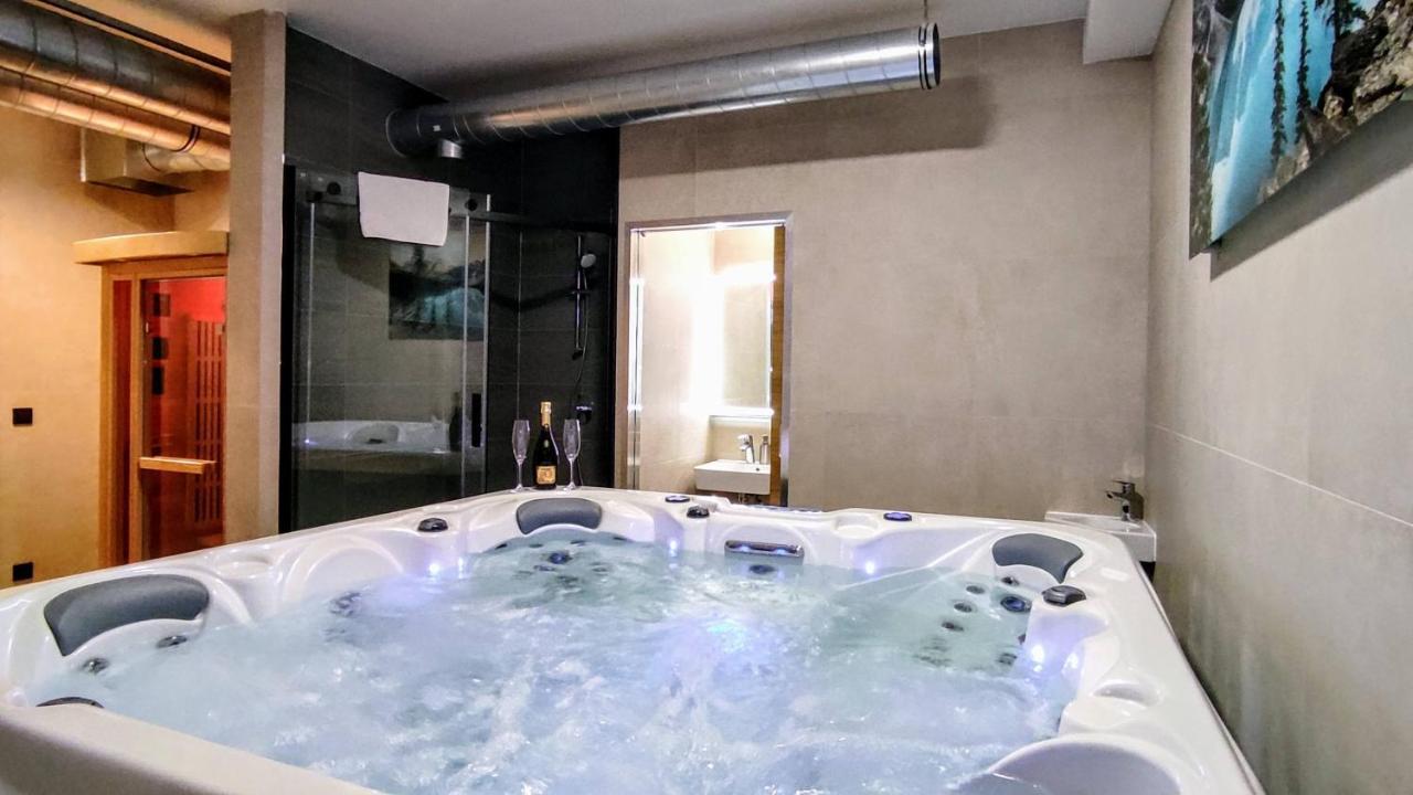 Grand Spa Harrachov - Wellness Luxusni Apartman S Velkou Virivkou, Saunou, Kuchyni A Venkovnim Posezenim V Centru Harrachova 외부 사진